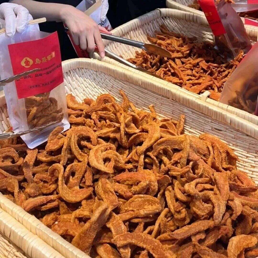 2000家脆皮五花肉店批量倒闭，猪油渣的百元暴利生意，还能火多久？