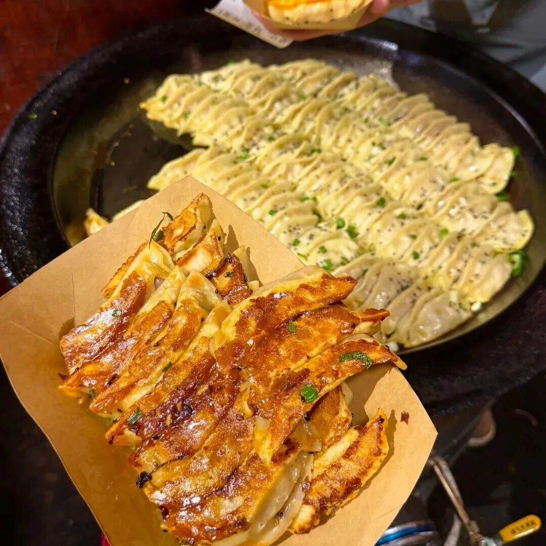 日营业额2.5万、开出10+店：煎饺切入夜宵场景，这门生意怎么跑通的？
