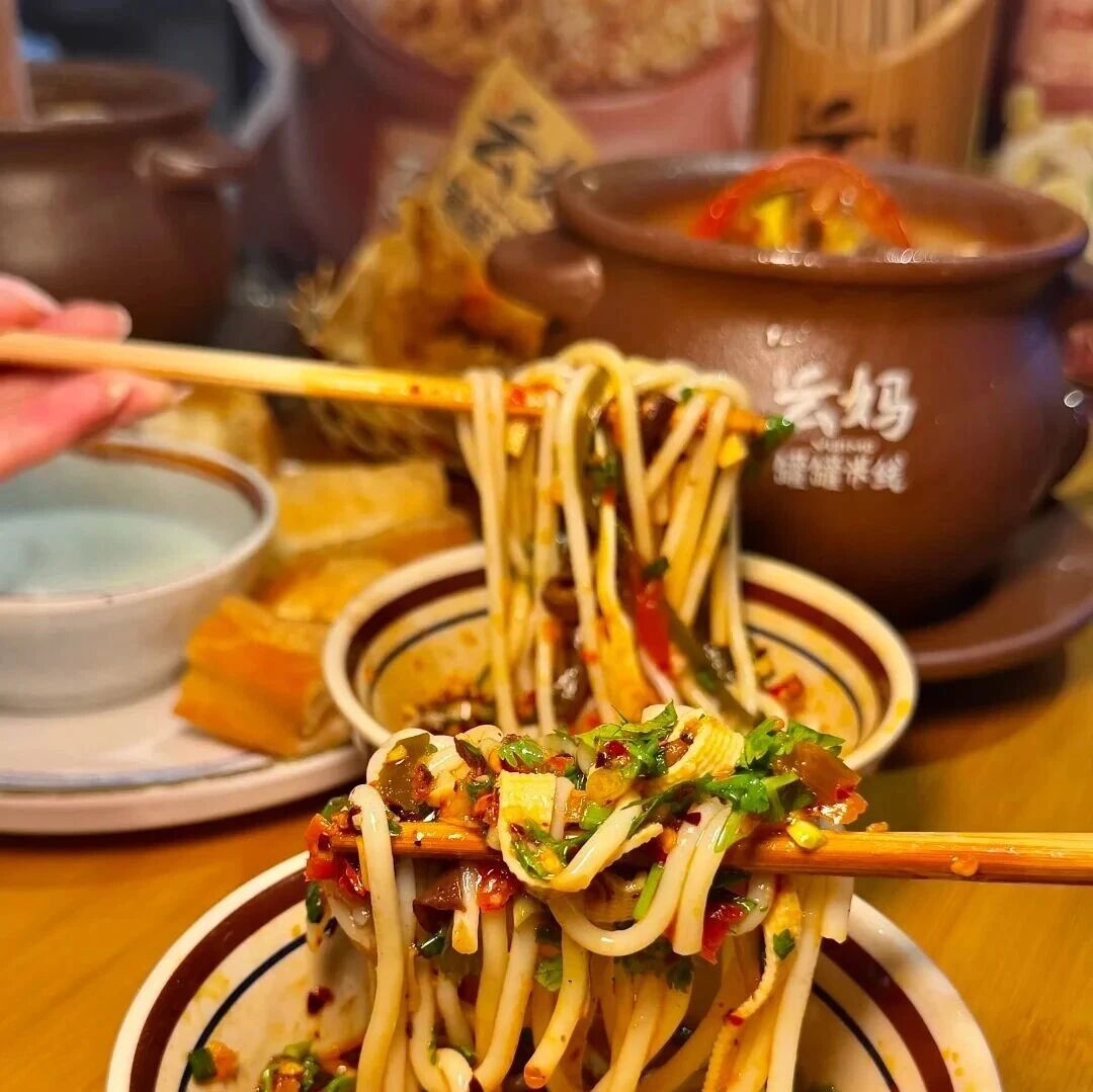 从奶茶“罐”到米线，陶罐带得火品类，带得来长期复购吗？
