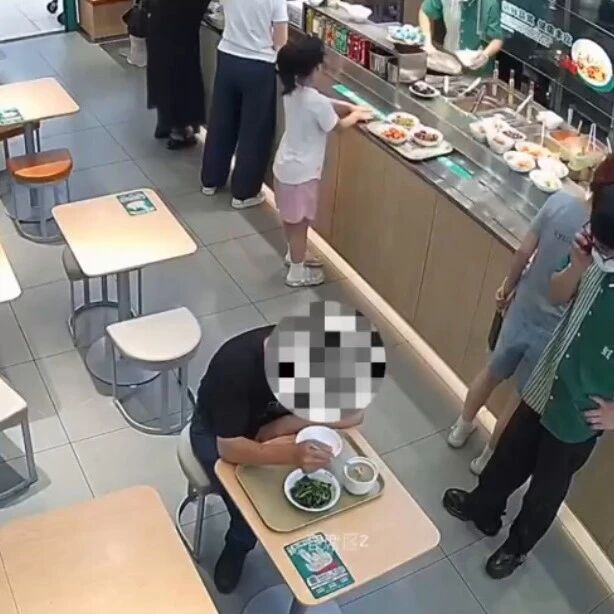 男子吃34次“霸王餐”才被抓，“怕麻烦”让餐饮老板成了“提款机”？