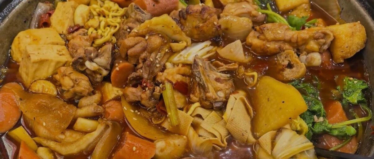 从黄焖鸡到鸡公煲，大学城餐饮的“含鸡量”为什么这么高？